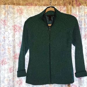 Woman's zipper cardigan.